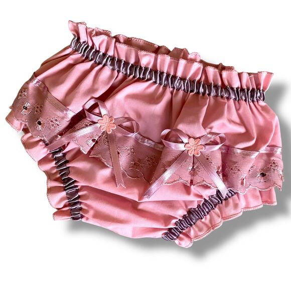 Ruffle Baby Bloomers Diaper Covers Sz 0-3 & 3-6 Months Pink Gold  VNTG Inspired - Picture 2 of 12